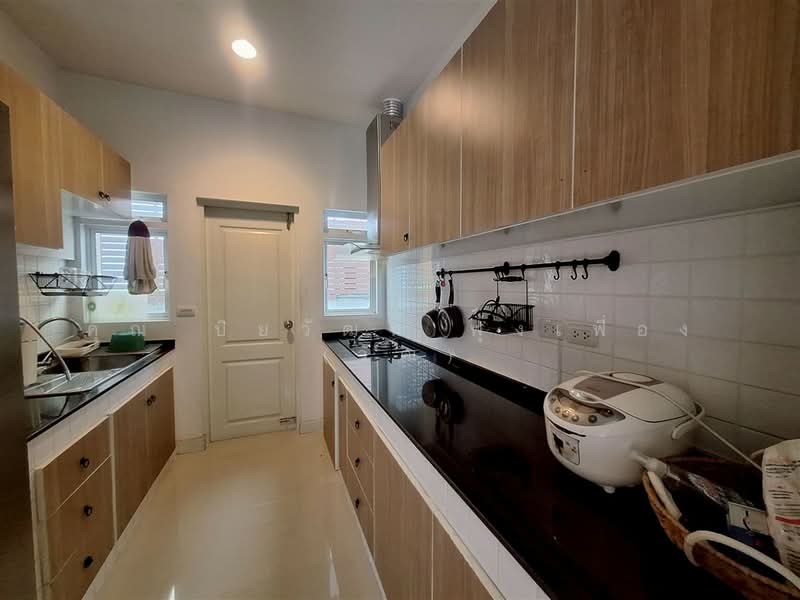 Bangkok Boulevard Teparak-Wongwaen, Samut Prakan, Thepharak Road, Thepharak, Muang Samut Prakarn, Samut Prakan, 4 Bedrooms, 250 sqm, Single Detached House For Sale, by คุณ ปิยวัฒน์ ฟุ้งเฟื่อง (วัฒ), 500386349 - DDproperty.com