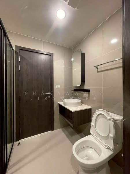XT Huaikhwang, Bangkok, 244 Ratchadaphisek Road, Huai Khwang, Bangkok, 1 Bedroom, 35 sqm, Condo For Rent, by Phakawadee Jiramanee, 500386364 - DDproperty.com