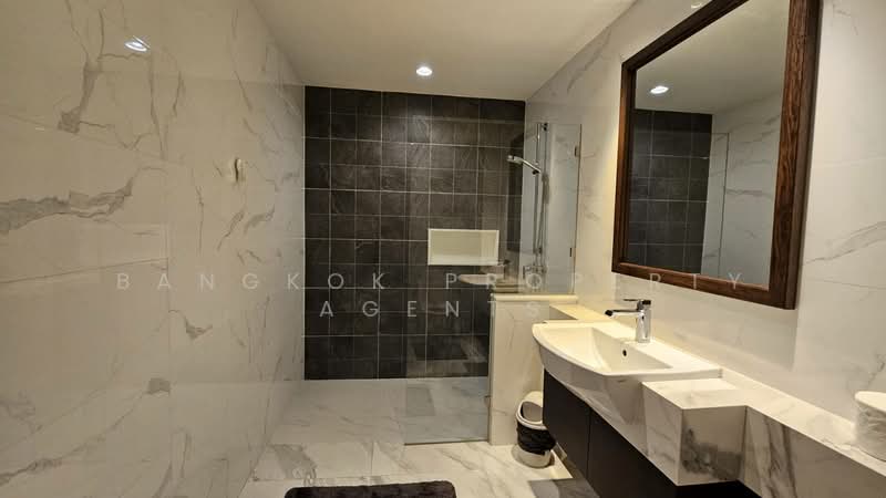 Icon III, Bangkok, 858 Sukhumvit Road, Khlong Tan Nua, Watthana, Bangkok, 2 Bedrooms, 112 sqm, Condo For Rent, by BANGKOK PROPERTY AGENTS, 500386372 - DDproperty.com