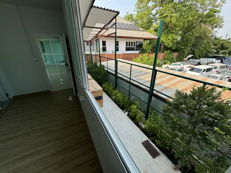 บ้านฉัตรเกล้า วิลล่า : Baan Chatklao Villa, กรุงเทพ, คลองกุ่ม, บึงกุ่ม, กรุงเทพ, 288 ตร.ม., ทาวน์เฮ้าส์ ให้เช่า, โดย Agent Pla, 500386411 - DDproperty.com