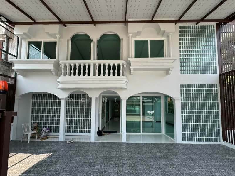 บ้านฉัตรเกล้า วิลล่า : Baan Chatklao Villa, กรุงเทพ, คลองกุ่ม, บึงกุ่ม, กรุงเทพ, 288 ตร.ม., ทาวน์เฮ้าส์ ให้เช่า, โดย Agent Pla, 500386411 - DDproperty.com