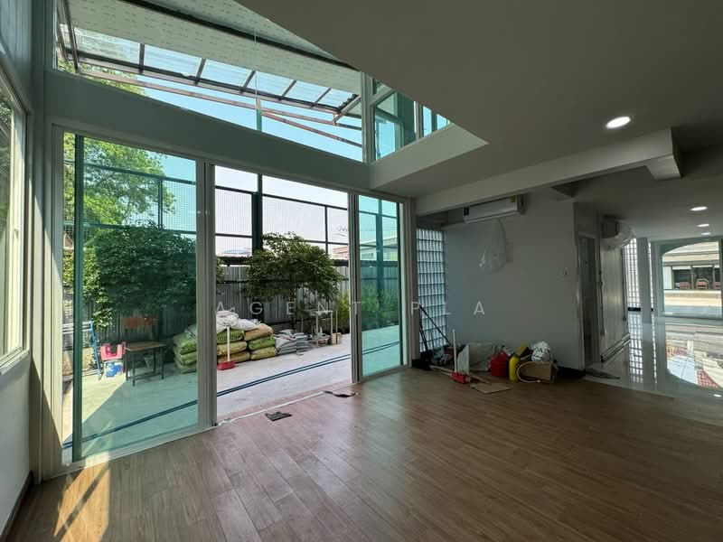 บ้านฉัตรเกล้า วิลล่า : Baan Chatklao Villa, กรุงเทพ, คลองกุ่ม, บึงกุ่ม, กรุงเทพ, 288 ตร.ม., ทาวน์เฮ้าส์ ให้เช่า, โดย Agent Pla, 500386411 - DDproperty.com