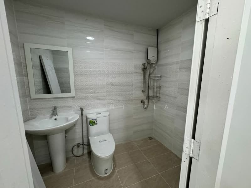 บ้านฉัตรเกล้า วิลล่า : Baan Chatklao Villa, กรุงเทพ, คลองกุ่ม, บึงกุ่ม, กรุงเทพ, 288 ตร.ม., ทาวน์เฮ้าส์ ให้เช่า, โดย Agent Pla, 500386411 - DDproperty.com