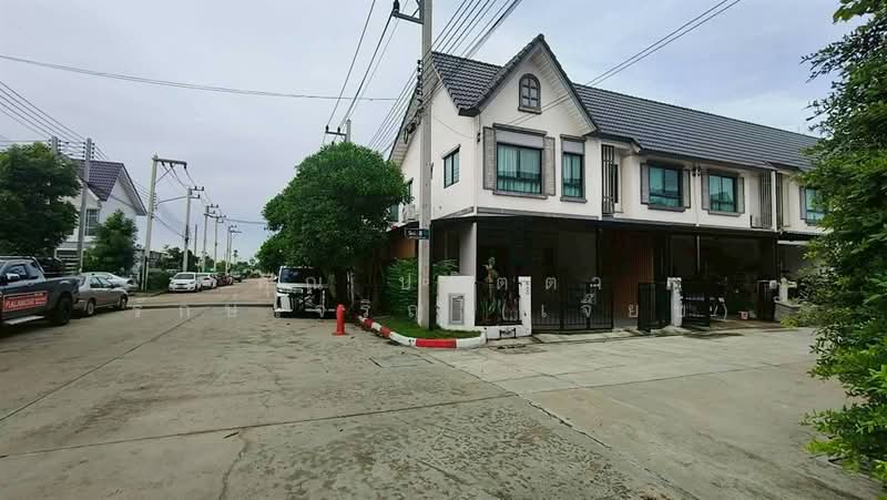 โมดิ วิลล่า ราชพฤกษ์-ติวานนท์ 345 (Modi Villa Ratchaphruek-Tiwanon 345), ปทุมธานี, ถนน345, บางคูวัด, เมืองปทุมธานี, ปทุมธานี, 150 ตร.ม., ทาวน์เฮ้าส์ ขาย, โดย คุณ ปทิตตา รักษ์เจริญ (เจี๊ยบ), 500386423 - DDproperty.com