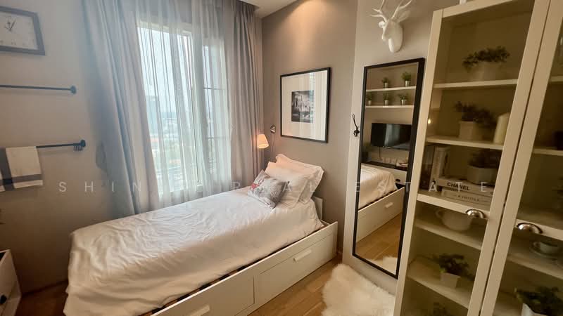 Siri At Sukhumvit, Bangkok, 902 Sukhumvit Road, Phra Kanong, Khlong Toei, Bangkok, 2 Bedrooms, 70 sqm, Condo For Rent, by Shinyu Real Estate, 500386435 - DDproperty.com