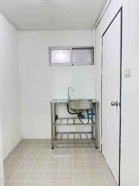 Lumpini Center Ladprao 111, Bangkok, 60-127 Soi Lat Phrao 111, Khlong Chan, Bang Kapi, Bangkok, 2 Bedrooms, 62 sqm, Condo For Sale, by Songpol Sittiwongwanich, 500386436 - DDproperty.com