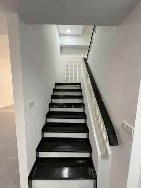 Prominent Place Sukhumvit 101, Bangkok, สุขุมวิท, Bang Chak, Phra Khanong, Bangkok, 4 Bedrooms, 280 sqm, Townhouse For Sale, by Next Step Property, 500386473 - DDproperty.com