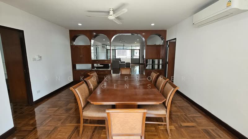 Rishi Court, Bangkok, 47 Soi Sukhumvit 15, Khlongtoei Nua, Watthana, Bangkok, 3 Bedrooms, 200 sqm, Condo For Rent, by BANGKOK PROPERTY AGENTS, 500386519 - DDproperty.com
