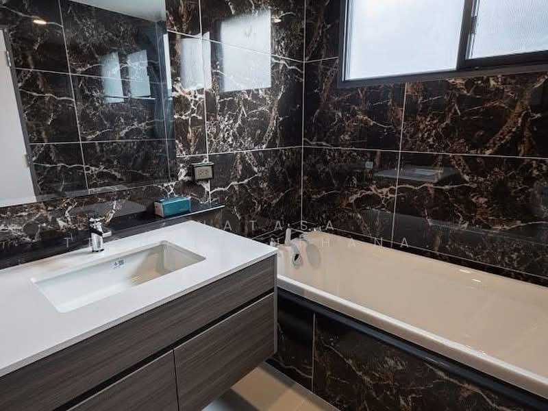 undefined, Bangkok, Sam Wa Tawan Tok, Khlong Sam Wa, Bangkok, 4 Bedrooms, 432 sqm, Single Detached House For Rent, by Natasa Techathonthanakhun, 500386521 - DDproperty.com