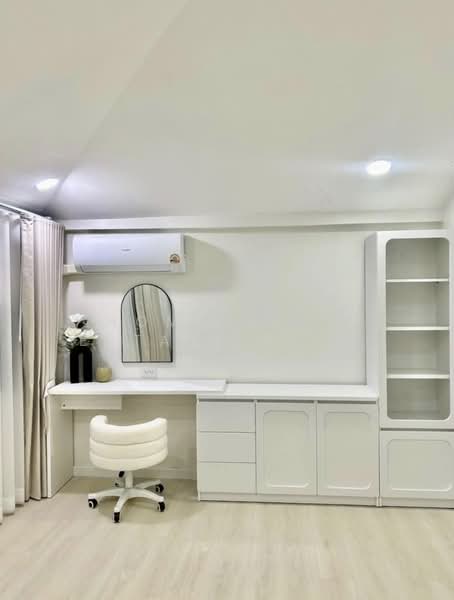 Eastwood Park, Bangkok, On Nut 36 Alley, Suan Luang, Bangkok, 2 Bedrooms, 90 sqm, Condo For Rent, by HOME Real Estate Service, 500386558 - DDproperty.com