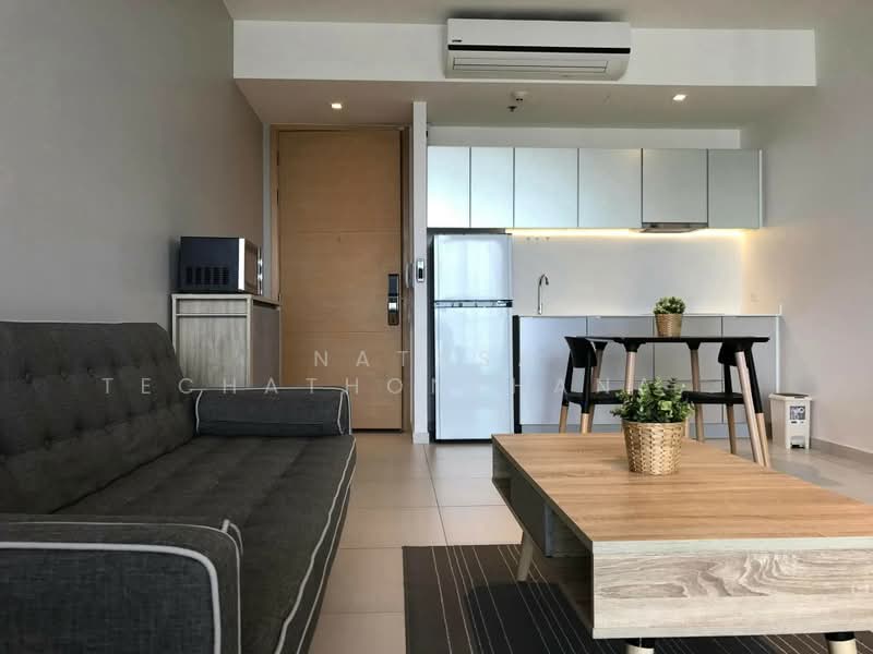 The Lofts Ekkamai, Bangkok, 1415 Sukhumvit Road, Phra Kanong Nua, Watthana, Bangkok, 2 Bedrooms, 60 sqm, Condo For Rent, by Natasa Techathonthanakhun, 500386559 - DDproperty.com