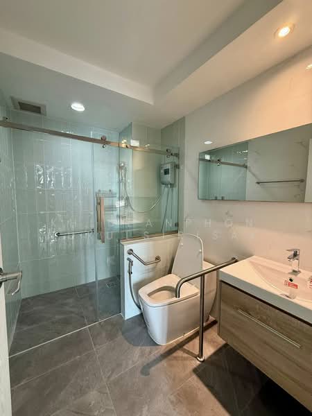 The Bangkok Sathorn-Taksin, Bangkok, Krung Thonburi, Bang Lam Phu Lang, Khlong San, Bangkok, 1 Bedroom, 42 sqm, Condo For Rent, by Khlueanphon Nukulsirisak, 500386614 - DDproperty.com
