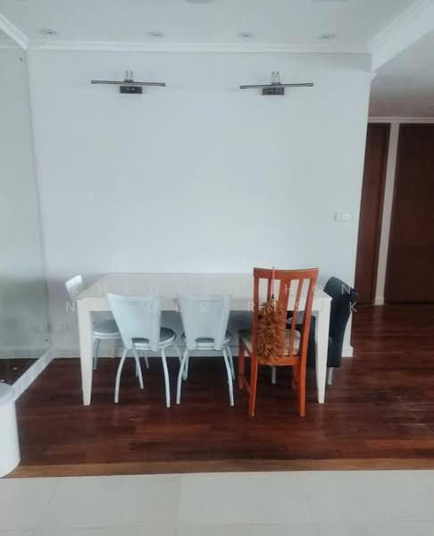 The Oleander, Bangkok, 44 Soi Sukhumvit 11, Khlongtoei Nua, Watthana, Bangkok, 3 Bedrooms, 165 sqm, Condo For Rent, by Khlueanphon Nukulsirisak, 500386706 - DDproperty.com