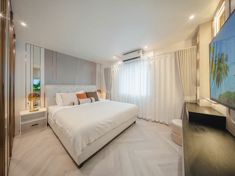 Fortune Condo Town, Bangkok, Naradhiwas Rajanakarindra 24 Alley, Chong Nonsi, Yan Nawa, Bangkok, 3 Bedrooms, 99 sqm, Condo For Rent, by Natlyn Kongsapook, 500386726 - DDproperty.com