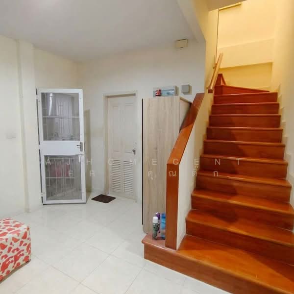 The Villa Rattanathibet : เดอะ วิลล่า รัตนาธิเบศร์, นนทบุรี, ถนน รัตนาธิเบศร์, ท่าอิฐ, ปากเกร็ด, นนทบุรี, 98 ตร.ม., ทาวน์เฮ้าส์ ขาย, โดย AJHOMECENTER- คุณติ๊ก, 500386794 - DDproperty.com