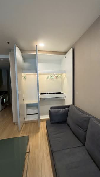 Sky Walk Residences, Bangkok, 1599 Sukhumvit Road, Phra Kanong Nua, Watthana, Bangkok, 1 Bedroom, 37 sqm, Condo For Rent, by Nitchakarn Wanitwichakornkit, 500386824 - DDproperty.com