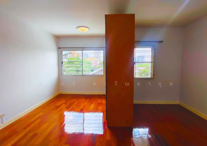 Mu Ban Warinthon Aree Samphan 3, Bangkok, Samsen Nai, Phaya Thai, Bangkok, 3 Bedrooms, 200 sqm, Townhouse For Sale, by ภัทรภร ลาวัณยากุล, 500386843 - DDproperty.com