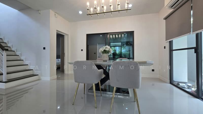 Setthasiri Krungthep Kreetha, Bangkok, Krungthep Kreetha Road, Hua Mak, Bang Kapi, Bangkok, 4 Bedrooms, 200 sqm, Single Detached House For Rent, by Jatuporn Amonsin, 500386856 - DDproperty.com
