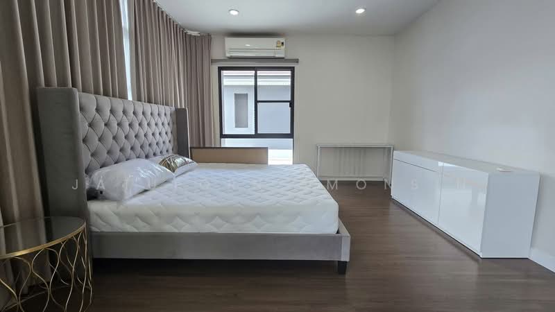 Setthasiri Krungthep Kreetha, Bangkok, Krungthep Kreetha Road, Hua Mak, Bang Kapi, Bangkok, 4 Bedrooms, 200 sqm, Single Detached House For Rent, by Jatuporn Amonsin, 500386856 - DDproperty.com