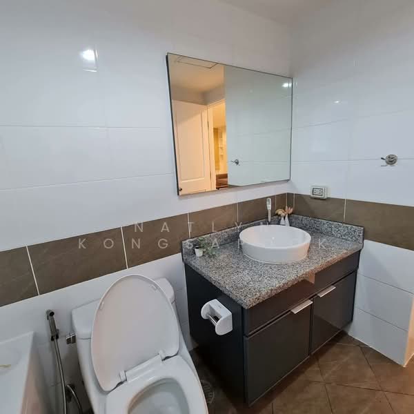 Serene Place Sukhumvit 24, Bangkok, 9 Soi Sukhumvit 24, Sukhumvit Road, Khong Tan, Khlong Toei, Bangkok, 1 Bedroom, 69 sqm, Condo For Rent, by Natlyn Kongsapook, 500386919 - DDproperty.com