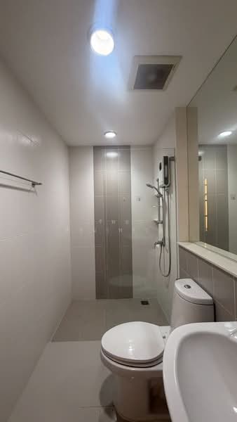 Baan Klang Muang Kaset-Nawamin, Bangkok, Soi Nawamin 70 Yeak 11-2, Khlong Kum, Bueng Kum, Bangkok, 3 Bedrooms, 220 sqm, Townhouse For Rent, by วรัทยา สีหนาทสกุล, 500386921 - DDproperty.com