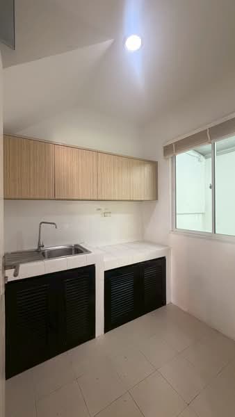 Baan Klang Muang Kaset-Nawamin, Bangkok, Soi Nawamin 70 Yeak 11-2, Khlong Kum, Bueng Kum, Bangkok, 3 Bedrooms, 220 sqm, Townhouse For Rent, by วรัทยา สีหนาทสกุล, 500386921 - DDproperty.com