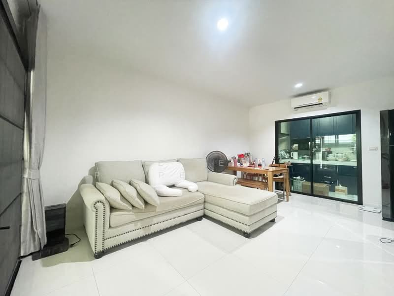 Unio Town Srinakarin-Bangna, Samut Prakan, Soi Phatthana Chumchon 17, Bang Kaeo, Bang Plee, Samut Prakan, 3 Bedrooms, 100 sqm, Townhouse For Sale, by The Best Property ตี, 500386927 - DDproperty.com