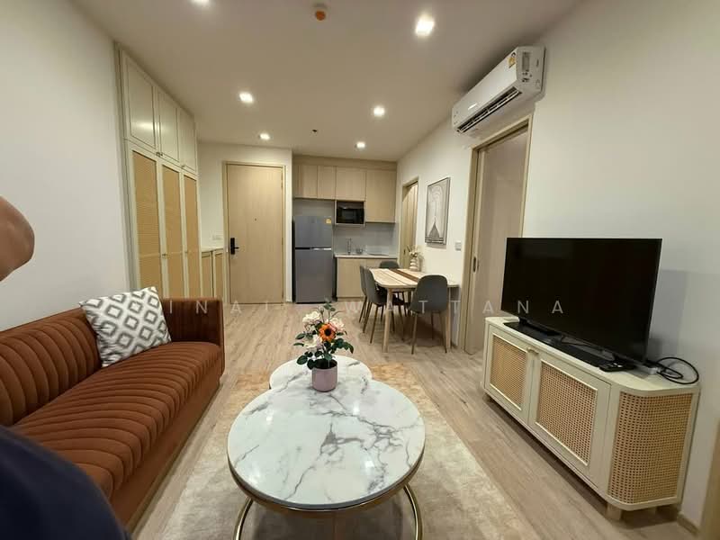 Noble State 39, Bangkok, 35 Soi Sukhumvit 39, Khlong Tan Nua, Watthana, Bangkok, 1 Bedroom, 43 sqm, Condo For Rent, by Vinai Wattana, 500386947 - DDproperty.com