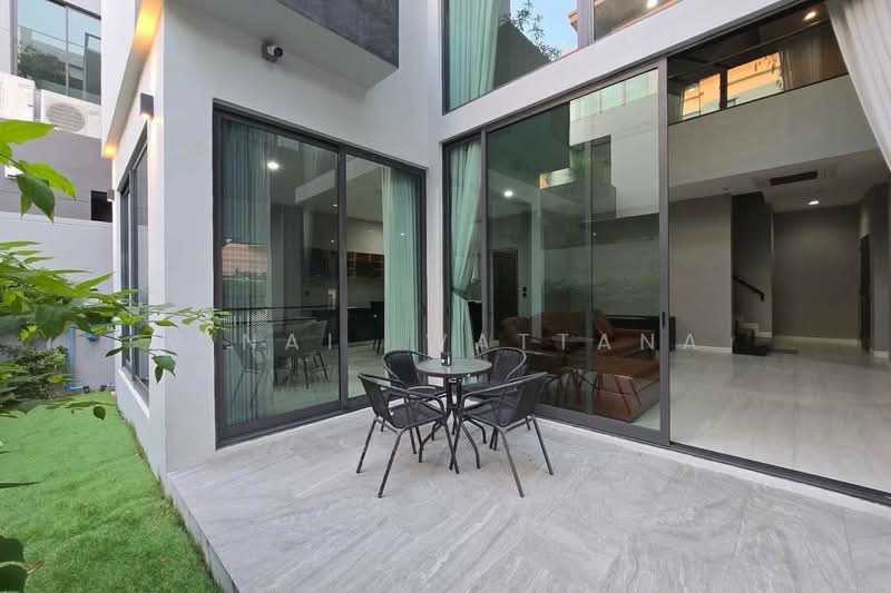 The Gentry Phatthanakan 2, Bangkok, Phatthanakan 32, Suan Luang, Bangkok, 4 Bedrooms, 440 sqm, Single Detached House For Rent, by Vinai Wattana, 500386954 - DDproperty.com