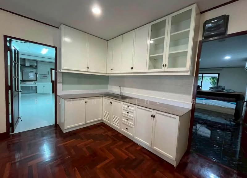 Panya Pattanakarn Village, Bangkok, Soi Phatthanakarn 30, Suan Luang, Bangkok, 5 Bedrooms, 350 sqm, Single Detached House For Sale, by Rojjana Jindasri, 500387007 - DDproperty.com