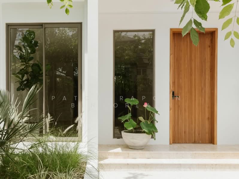 4-BR Townhouse, Bangkok, Khlong Tan Nua, Watthana, Bangkok, 4 Bedrooms, 350 sqm, Townhouse For Sale, by Patcharaporn Binsorlae, 500387010 - DDproperty.com
