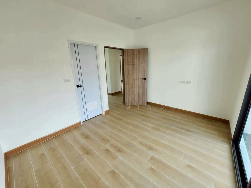3-BR House, Bangkok, Bang Chak, Phra Khanong, Bangkok, 3 Bedrooms, 180 sqm, Single Detached House For Sale, by Rojjana Jindasri, 500387013 - DDproperty.com