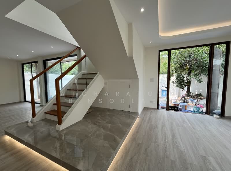 undefined, Bangkok, Khlong Tan Nua, Watthana, Bangkok, 4 Bedrooms, 401 sqm, Single Detached House For Sale, by Patcharaporn Binsorlae, 500387032 - DDproperty.com