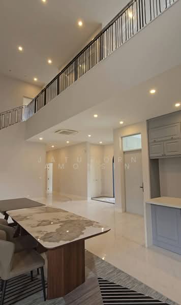 Narasiri Krungthep Kreetha, Bangkok, 69 Soi Pracha Ruamjai, Hua Mak, Bang Kapi, Bangkok, 4 Bedrooms, 445 sqm, Single Detached House For Sale, by Jatuporn Amonsin, 500387036 - DDproperty.com
