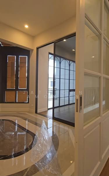 Narasiri Krungthep Kreetha, Bangkok, 69 Soi Pracha Ruamjai, Hua Mak, Bang Kapi, Bangkok, 4 Bedrooms, 445 sqm, Single Detached House For Sale, by Jatuporn Amonsin, 500387036 - DDproperty.com
