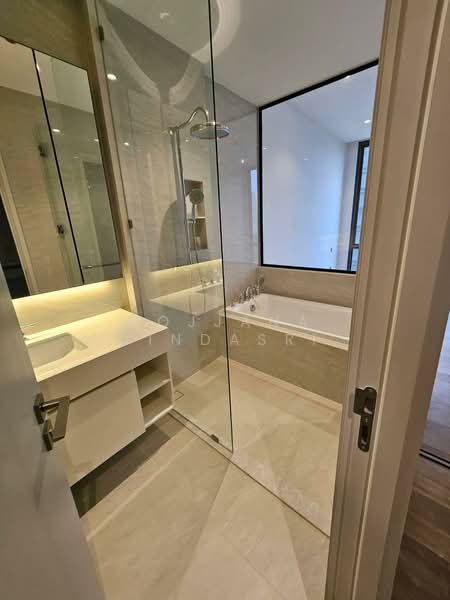 Muniq Langsuan, Bangkok, Soi Tonson, Lumphini, Pathum Wan, Bangkok, 1 Bedroom, 50 sqm, Condo For Rent, by Rojjana Jindasri, 500387067 - DDproperty.com