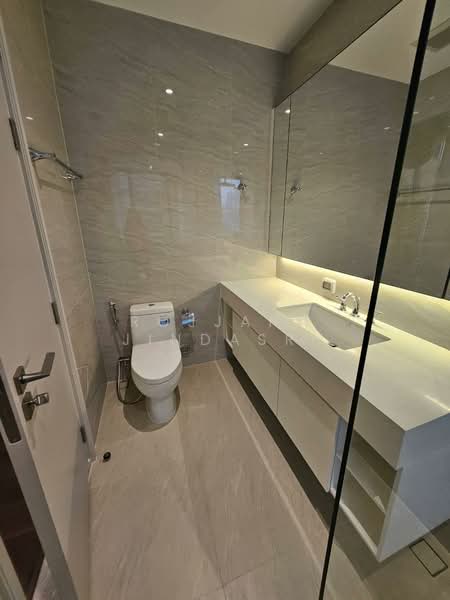 Muniq Langsuan, Bangkok, Soi Tonson, Lumphini, Pathum Wan, Bangkok, 1 Bedroom, 50 sqm, Condo For Rent, by Rojjana Jindasri, 500387067 - DDproperty.com