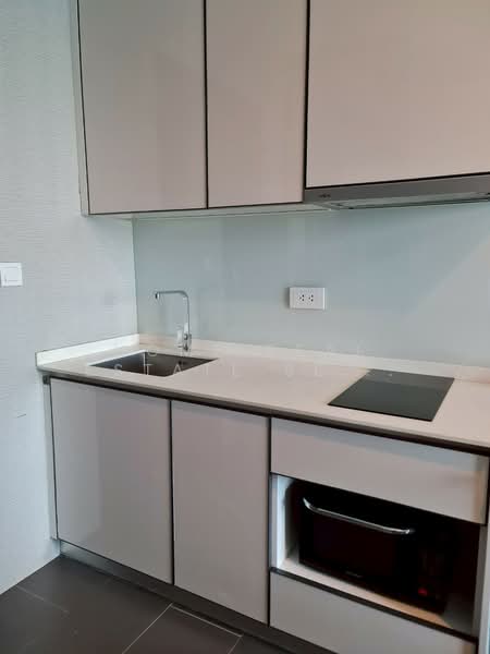 C Ekkamai, Bangkok, 888 Soi Sukhumvit 63, Sukhumvit Road, Khlong Tan Nua, Watthana, Bangkok, 1 Bedroom, 31 sqm, Condo For Sale, by HOME Real Estate Service, 500387124 - DDproperty.com