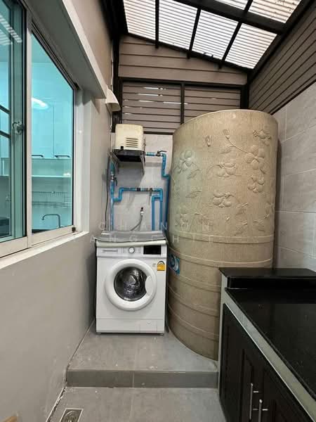 Baan Klang Muang Sathorn-Taksin 2, Bangkok, Kanlapaphruek Road, Bangko, Chom Thong, Bangkok, 3 Bedrooms, 167 sqm, Townhouse For Rent, by Chanon Phangchienghien, 500387172 - DDproperty.com