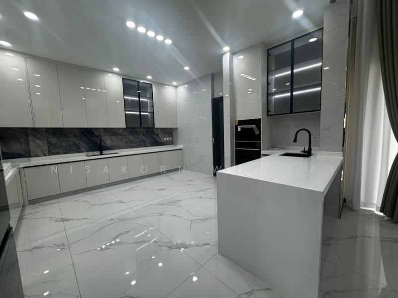 Perfect Place Rama 9-Krungthep Kreetha, Bangkok, Srinakarin - Rom Klao Road, Khlong Song Ton Nun, Lat Krabang, Bangkok, 4 Bedrooms, 475 sqm, Single Detached House For Rent, by Nisakorn Wingwat, 500387177 - DDproperty.com