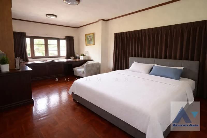 4 Bedrooms House for Sale in Sukhumvit, Bangkok near BTS Phra khanong at Moo Baan Pakamas, Bangkok, Khlong Tan Nua, Watthana, Bangkok, 4 Bedrooms, 500 sqm, Single Detached House For Sale, by Accom Asia, 500387299 - DDproperty.com