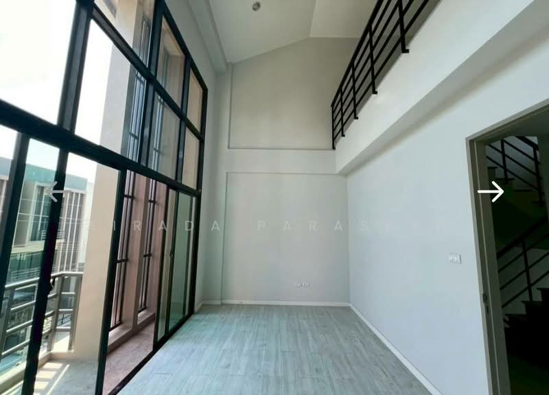 ลาดกระบัง, Bangkok, Khlong Sam Prawet, Lat Krabang, Bangkok, 3 Bedrooms, 217 sqm, Townhouse For Rent, by Airada Parasarn, 500387305 - DDproperty.com