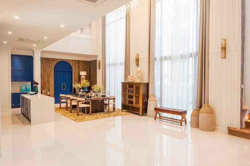 Narasiri Krungthep Kreetha, Bangkok, 69 Soi Pracha Ruamjai, Hua Mak, Bang Kapi, Bangkok, 4 Bedrooms, 554 sqm, Single Detached House For Rent, by Komkrit  Arunvessased , 500387316 - DDproperty.com