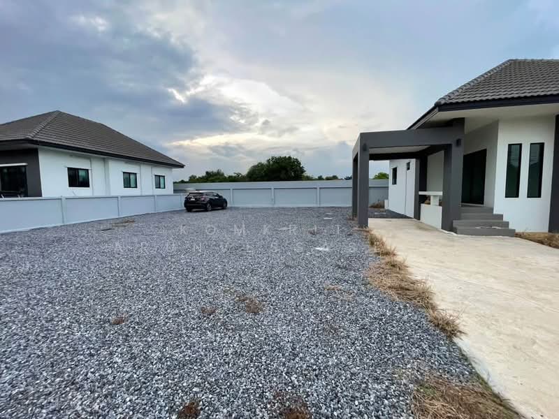 undefined, Bangkok, Lam Phak Chi, Nong Chok, Bangkok, 2 Bedrooms, 66 sqm, Single Detached House For Sale, by Komkrit Arunvessased , 500387323 - DDproperty.com