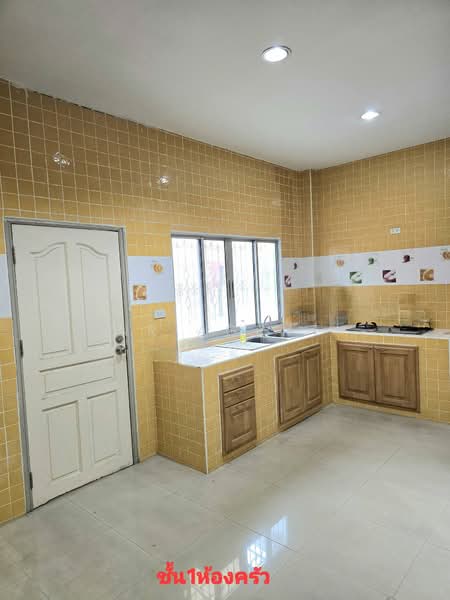 Baan Klang Muang British Town Srinakarin : บ้านกลางเมือง บริติช ทาวน์ ศรีนครินทร์, สมุทรปราการ, ซอยบ้านกลางเมือง บริติช ทาวน์ ศรีนครินทร์, บางแก้ว, บางพลี, สมุทรปราการ, 350 ตร.ม., ทาวน์เฮ้าส์ ให้เช่า, โดย NR agent, 500387356 - DDproperty.com