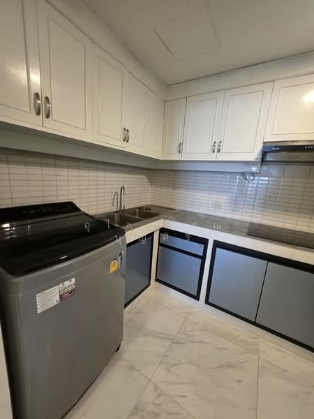 Floraville Condominium : ฟลอร่าวิลล์ คอนโดมิเนียม, กรุงเทพ, 51 พัฒนาการ, สวนหลวง, กรุงเทพ, 162 ตร.ม., คอนโด ขาย, โดย อุไลวรรณ บุญศิริ, 500387360 - DDproperty.com