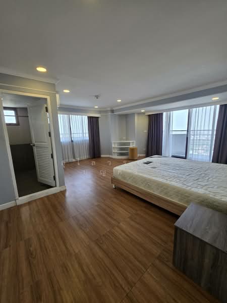 Floraville Condominium, Bangkok, 51 Pattanakarn, Suan Luang, Bangkok, 3 Bedrooms, 162 sqm, Condo For Sale, by Ulaiwan Boonsiri, 500387360 - DDproperty.com
