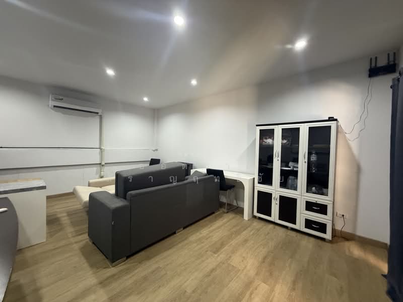 Biggerland Phase 4, Pathum Thani, Lam Luk Ka Road, Khlong 8, Lam Luk Ka, Lam Luk Ka, Pathum Thani, , 645 sqm, Warehouse/Factory For Sale, by ยอดชาย สราญฤทธิชัย, 500387366 - DDproperty.com