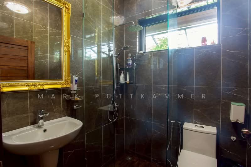 Hua Hin Soi 70, Prachuap Khiri Khan, Hin Lek Fai, Hua Hin, Prachuap Khiri Khan, 4 Bedrooms, 400 sqm, Villa For Sale, by Mark Puttkammer, 500387371 - DDproperty.com