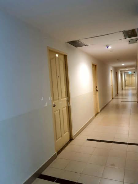 Supalai City Resort Ratchada-Huaykwang, Bangkok, 300 Pracha Uthit Road, Huai Khwang, Bangkok, Studio, 32 sqm, Condo For Rent, by Jutarat Jitmun, 500387372 - DDproperty.com